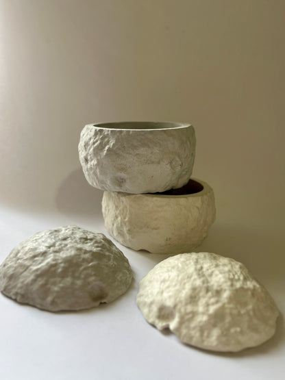 Cratera – Concrete Vessel | Moonglow