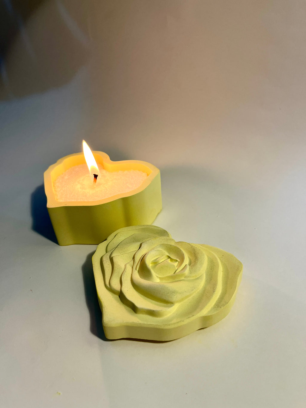 L’Rose – Concrete Vessel | Moonglow