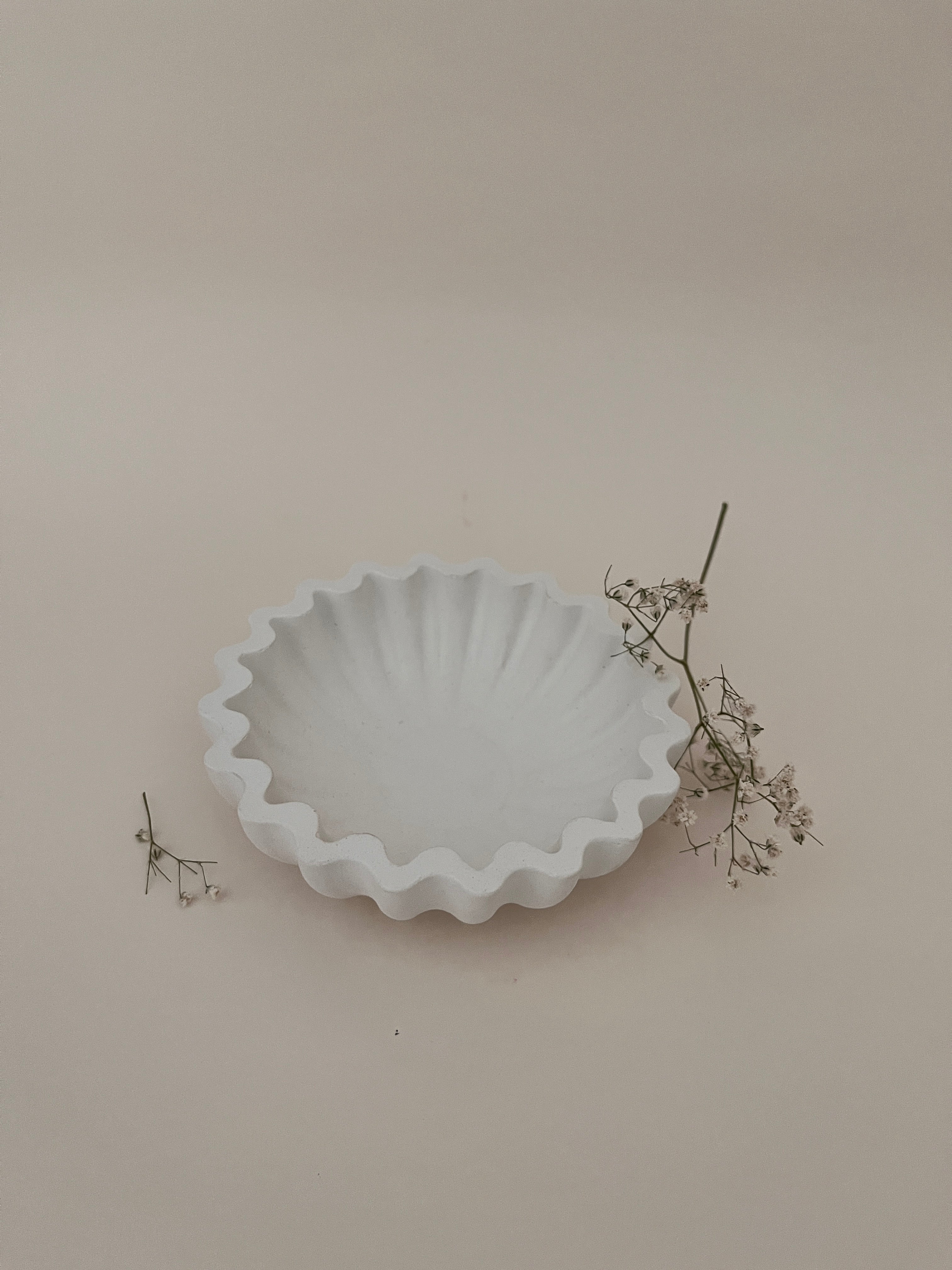 Lunar Shell – Concrete Vessel | Moonglow