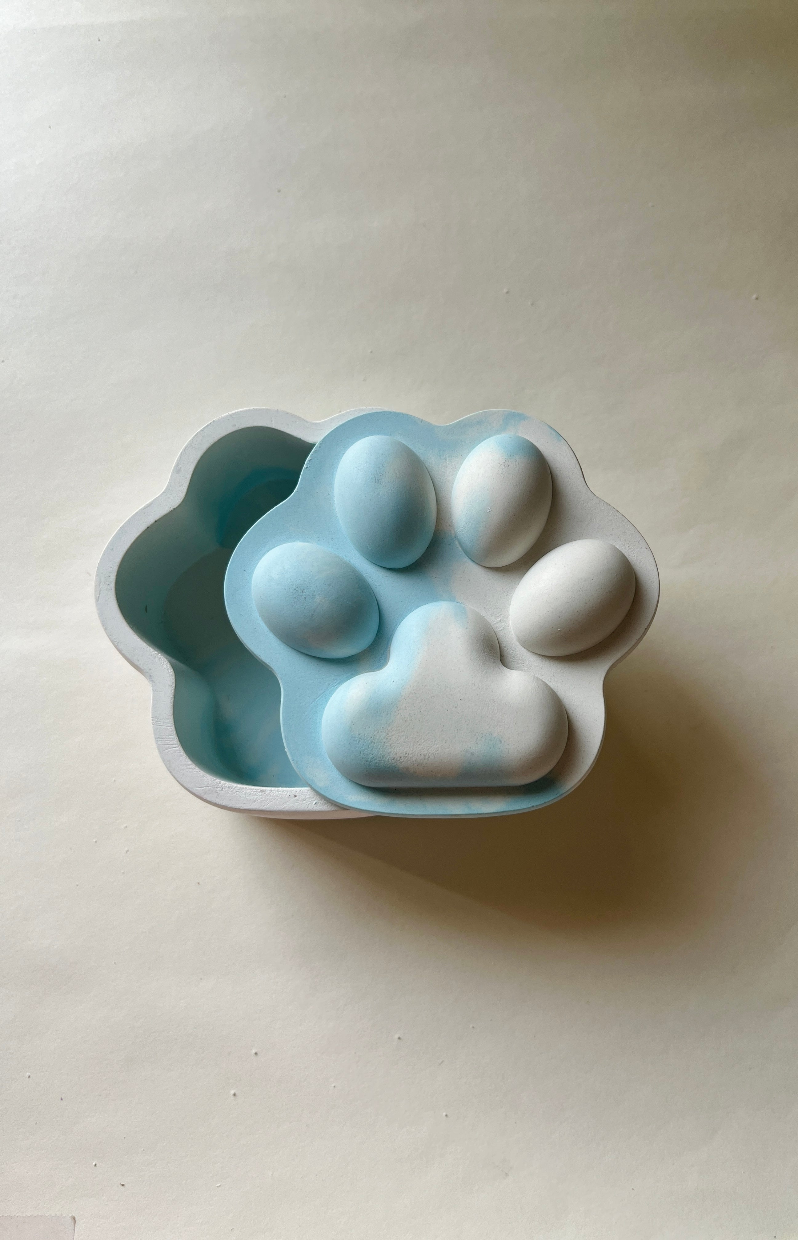 Pup-Prazzi – Concrete Vessel | Moonglow